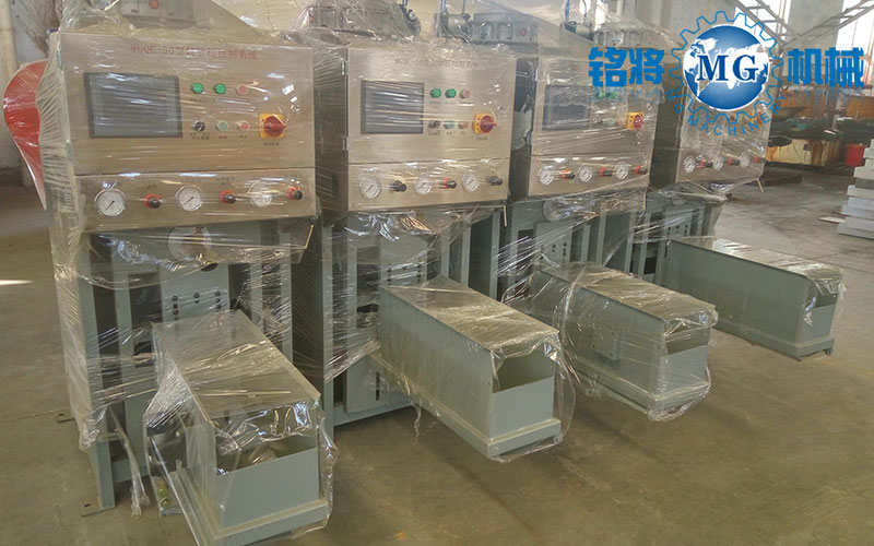 噸袋包裝機(jī)的優(yōu)點(diǎn)以及噸袋包裝機(jī)選購(gòu)技巧 噸袋包裝機(jī)的優(yōu)點(diǎn)以及噸袋包裝機(jī)選購(gòu)技巧