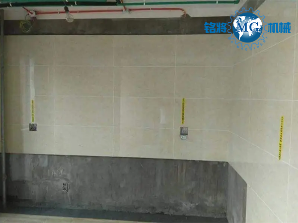 水泥漿、瓷磚膠哪個(gè)更好？選對材料貼磚不費(fèi)勁！