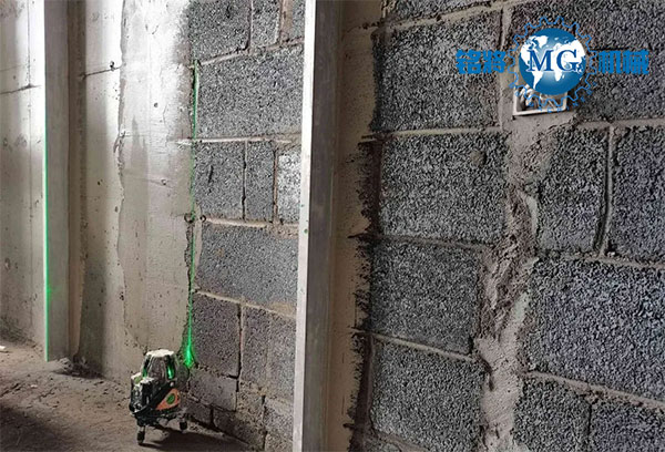 輕質(zhì)抹灰石膏沖筋打點是怎么做的？